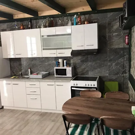Apertment & Studio Fenix Holiday home Benkovac