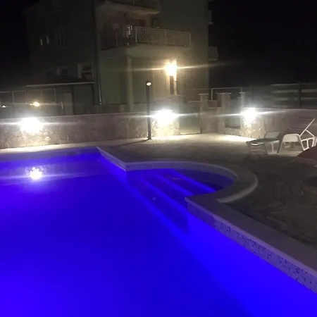 Apertment & Studio Fenix Holiday home